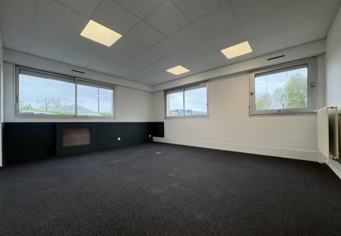 Vente Plateau de bureaux de 89 m2 au calme, à Saint-Herblain (44800)