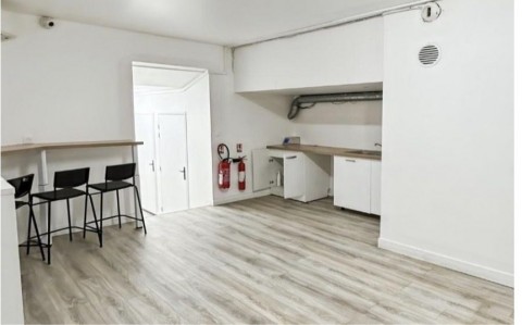 Vente Local commercial de 3600 pi2 à Paris 19ème (75019) en France