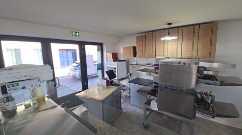 Vente Pizzeria, Restauration rapide 24 couverts avec terrasse dans une zone dynamique, à Dreux (28100) en France