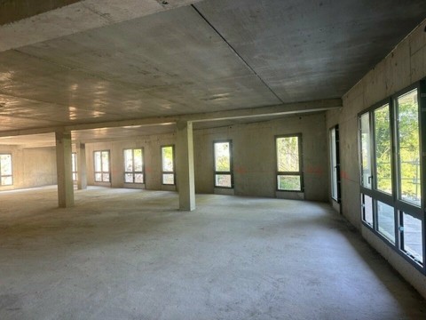 Vente Bureaux / Locaux professionnels, 146 m2 à La Ravoire (73490) en France