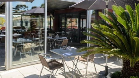 Vente Restaurant 120 couverts avec terrasse sur un axe passant, à Plan-de-Cuques (13380)