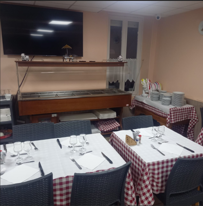 Vente Bar, Restaurant du midi 118 couverts avec terrasse sur un axe routier passant, à Fay-aux-Loges (45450) en France