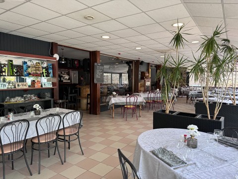 Vente Bar, Restaurant licence IV avec terrasse à Taden (22100) en France