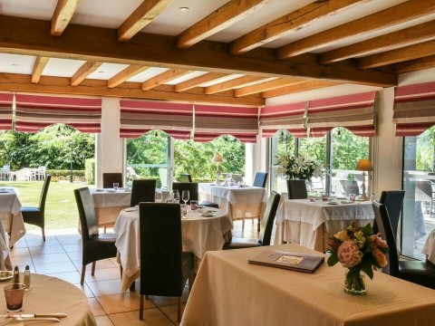 Vente Hôtel restaurant 4* de 17 chambres avec salle de séminaire et terrasse à Bayonne (64100)