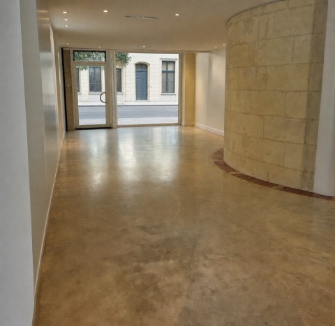 Vente Local commercial de 145 m2 à Bordeaux (33000)