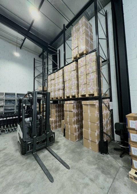 Vente Local d'activité / Entrepôt, Bureaux / Locaux professionnels, 500 m2 dans une zone d'activité, à L'Union (31240)