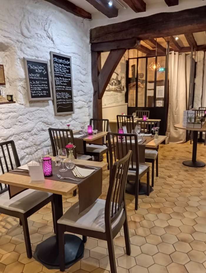 Vente Restaurant traditionnel de 32 couverts dans une zone touristique, à Chartres (28000)