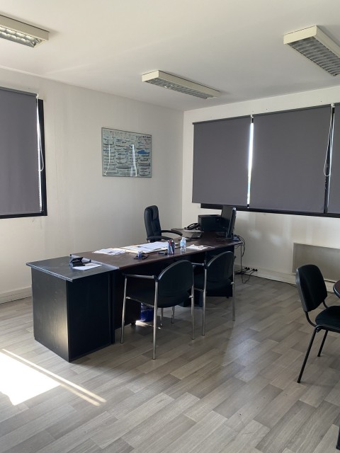 Vente Bureaux / Locaux professionnels, 137 m2 à Noisy-le-Grand (93160)