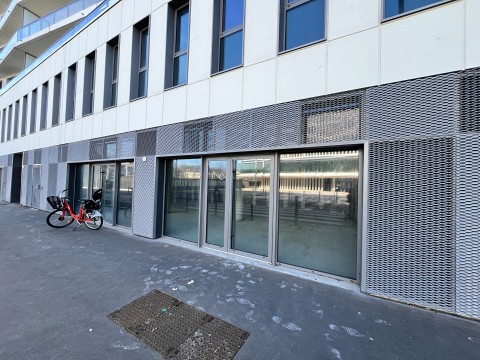Vente Local commercial de 120 m2 à Caen (14000) en France