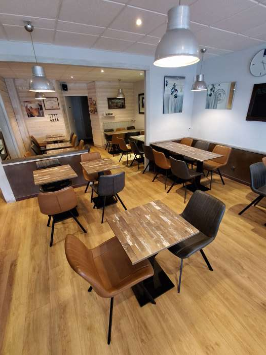 Vente Bar - restaurant avec logement dans une zone dynamique, à Saint-Hilaire-du-Harcouët (50600)