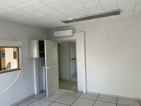Vente Bureaux / Locaux professionnels, 293 m2 à Saint-Paul-lès-Dax (40990)
