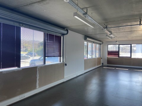 Vente Local commercial - professionnel de 278 m2 à Cornebarrieu (31700)