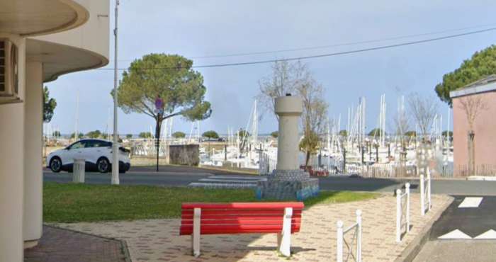 Vente Murs commerciaux, 300 pi2 dans une zone touristique, à Arcachon (33120) en France