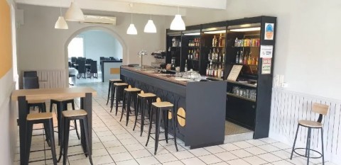 Vente Bar, Restaurant, Sandwicherie / Snack licence IV 49 couverts avec terrasse près de Salies-du-Salat (31260)