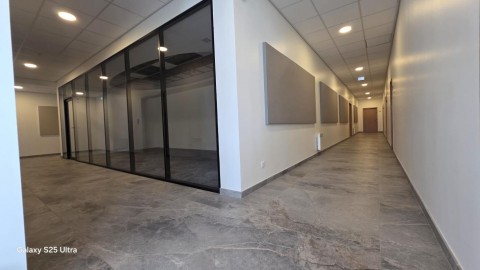 Vente Centre d’affaires avec bureaux de 19 à 95 m2 à Creil (60100)