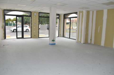 Vente Local commercial de 79 m2 dans une zone dynamique, à Airvault (79600)