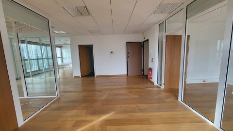 Vente Bureaux / Locaux professionnels, 110 m2 dans le centre ville de Saint-Nazaire (44600)