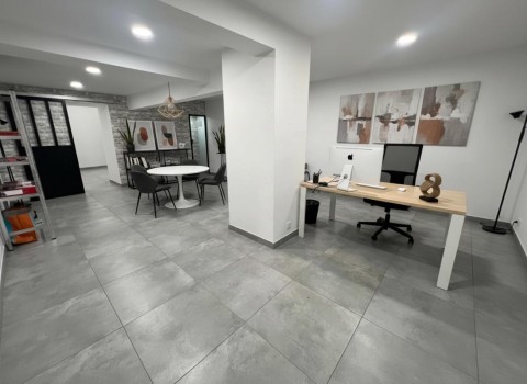 Vente Local commercial  en emplacement N°1, à Pont-Sainte-Maxence (60700)