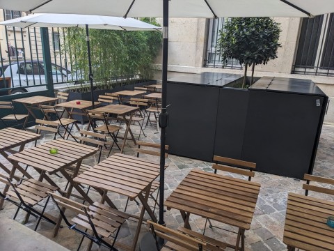 Vente Restauration rapide 16 couverts avec terrasse dans un quartier de bureaux, à Paris (75009)