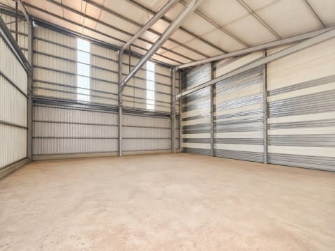 Vente Bâtiment industriel de 739 m2 à Saint-Jean-de-Trézy (71490) en France