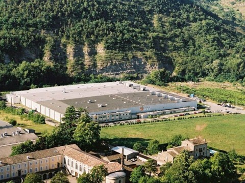 Vente Bâtiment industriel de 18 000 m2 à Saint-Julien-en-Saint-Alban (07000)