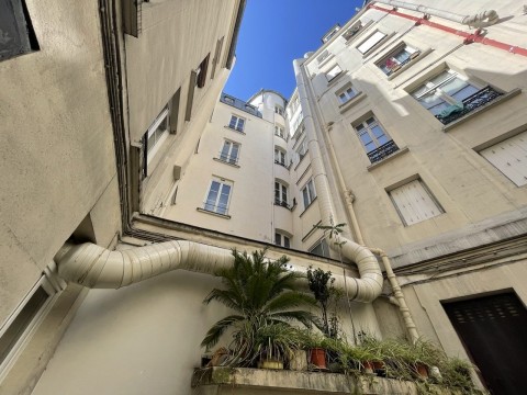 Vente Bar, Restaurant licence IV 30 couverts avec terrasse dans un quartier dynamique, à Paris (75011)