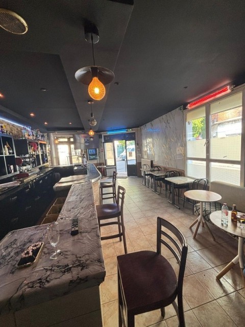 Vente Murs commerciaux, 59 m2 dans une zone dynamique, à Aubervilliers (93300)