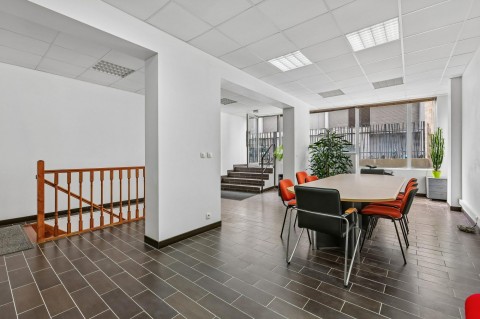 Vente Bureaux / Locaux professionnels, 230 m2 à Paris 20ème (75020) en France