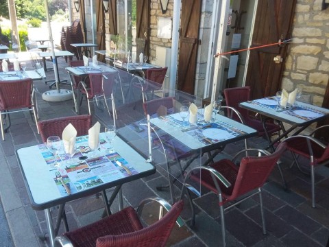 Vente Bar, Restaurant licence IV 55 couverts avec terrasse près de Besançon (25000)