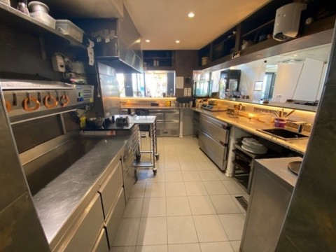 Vente Restaurant 40 couverts avec terrasse dans une zone touristique, à Saint-Laurent-du-Var (06700)