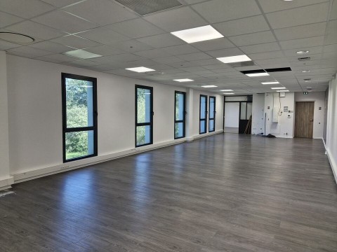 Vente Plateau de bureaux de 112 m2 dans une zone dynamique, à Pornic (44210)