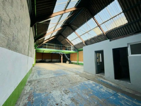 Vente Local d'activités de 600 m2 à Le Havre (76620)