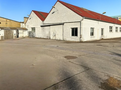 Vente Locaux d'une surface de 5505 m2 à Fressenneville (80390)