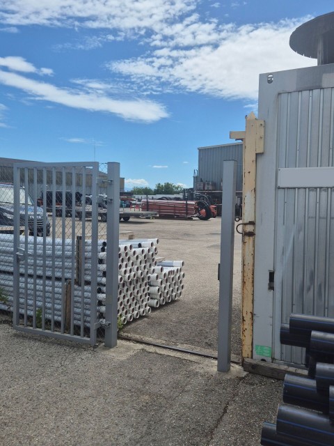 Vente Terrain de 1 800 m2 à Nyon dans une zone industrielle en Suisse