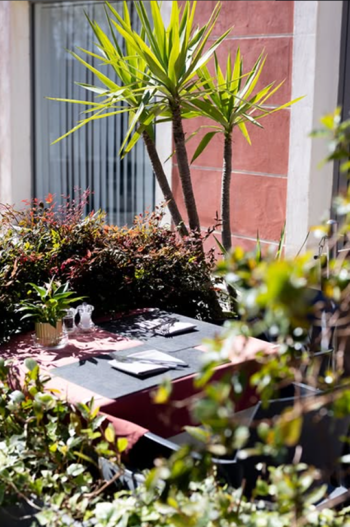 Vente Restaurant traditionnel de 82 couverts avec terrasse dans une zone touristique, proche de Toulon (83200)
