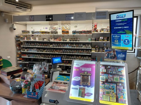 Vente Tabac, Presse, PMU, Loto, Bazar / cadeaux, 46 m2 dans une zone touristique, à Monflanquin (47150)