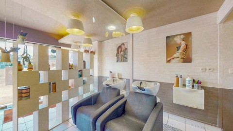 Vente Salon de coiffure de 90 m2 dans une zone touristique, à Douarnenez (29100) en France