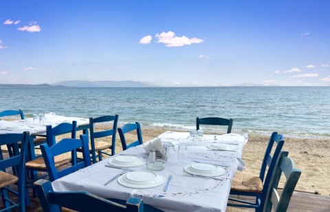 Vente Bar, Restaurant 100 couverts avec terrasse face à la mer, à Menton (06500)