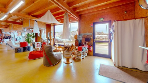 Vente Voilerie et accastillage dans une zone touristique, à Douarnenez (29100) en France
