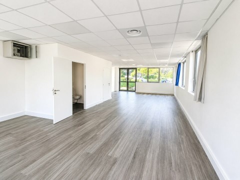 Vente Bureaux / Locaux professionnels, 80 m2 à Aix-en-Provence (13100)