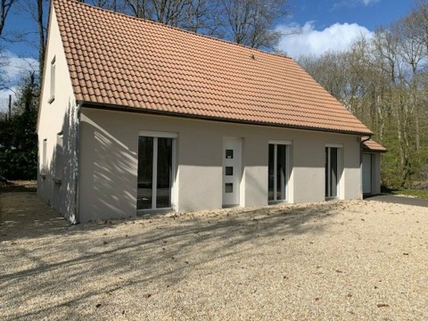 Vente Bureaux / Locaux professionnels, 98 m2 à Nogent-le-Phaye (28630) en France