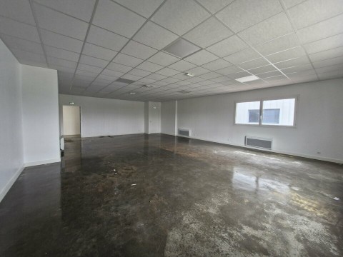 Vente Bureaux / Locaux professionnels, 93 m2 dans une zone dynamique, à Pornic (44210)