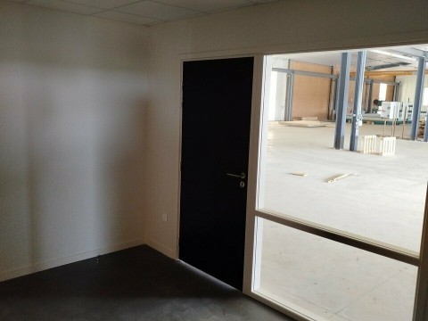 Vente Bâtiment d'activité de 1 883 m2 à Charolles au coeur d'une zone industrielle dynamique (71120)