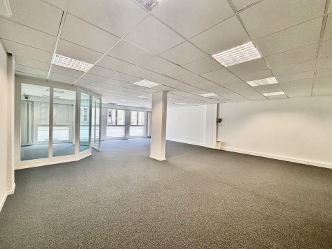 Vente Surface administrative et commerciale de 130 m2 au coeur de Lausanne en Suisse