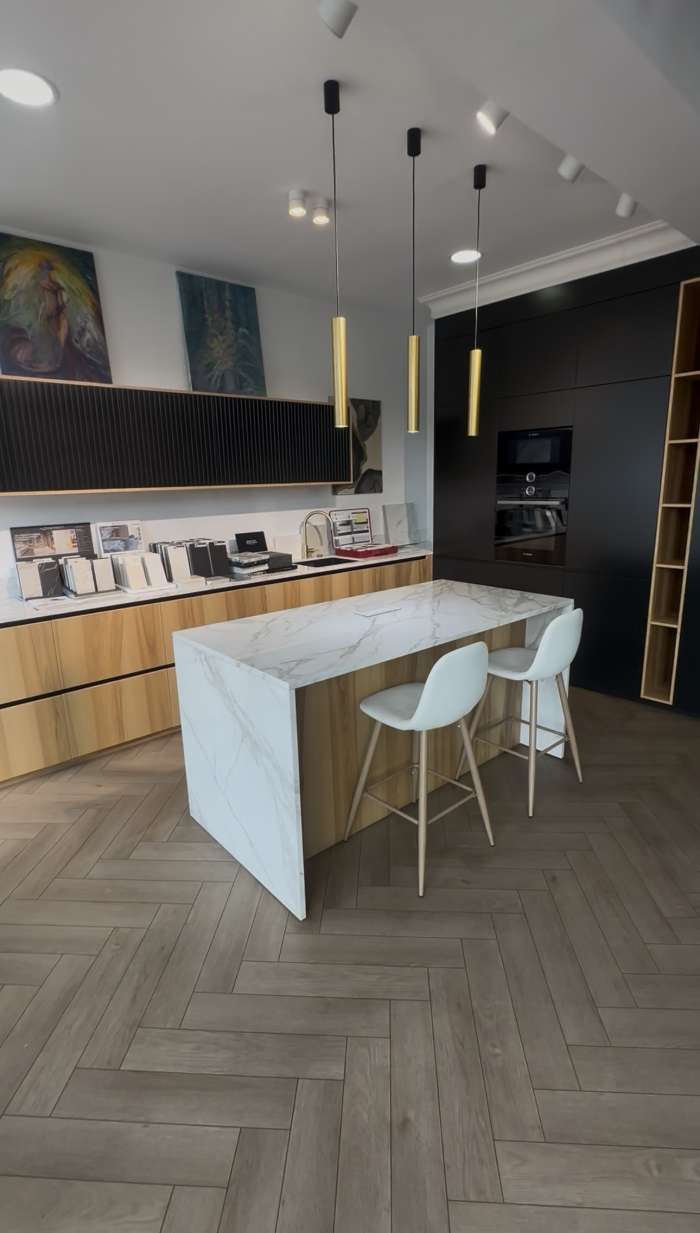 Vente Aménagement - ameublement haute gamme dans une zone commerciale à Paris (75)
