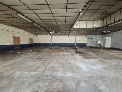 Vente Entrepôt de 400 m2 à Montmorot (39570)