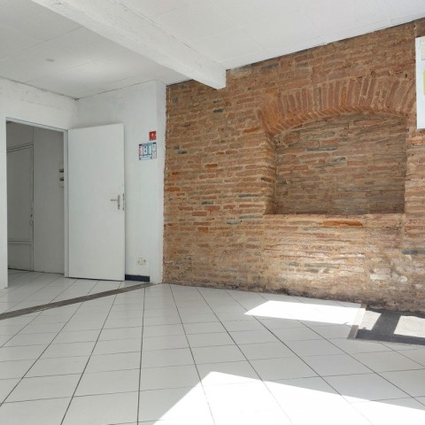 Vente Local commercial de 31 m2 sur un axe passant du centre ville, à Montauban (82000)