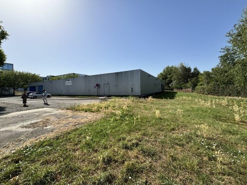 Vente Local d'activité / Entrepôt, 1200 m2 à Bordeaux (33300)