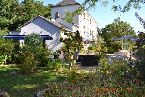 Vente Hôtel bureau 3* de 11 chambres avec parking à Brissac (34190)