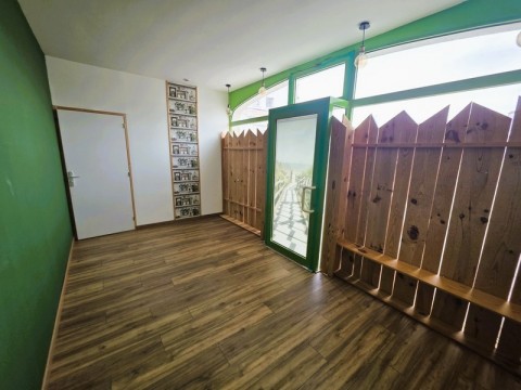 Vente Local commercial - bureaux de 73 m2 sur un emplacement N°1, à Dolus-d'Oléron (17550)